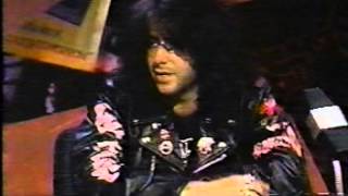 Mike Muir-Headbanger's Ball Interview 1990 (pt.1) SUICIDAL TENDENCIES