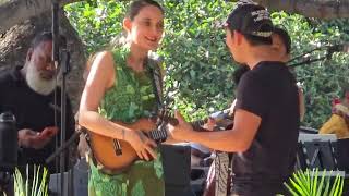 Jake Shimabukuro SURPRISES Taimane — Epic “Bodysurfing” Duet at 2025 Ukulele Festival 🌊🎶
