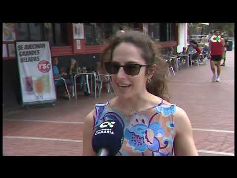 Las playas de Canarias reciben la visita de turistas esta Semana Santa