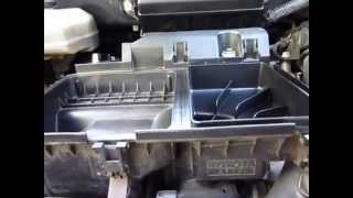 Toyota Prius (2004-2009) throttle plate cleaning and air filter change