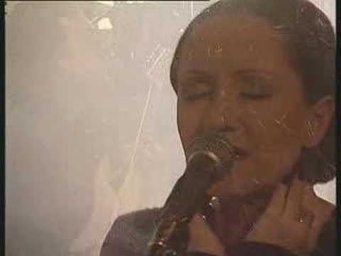 Na kloboučku (Bára Basiková, Michal Pavlíček) - Košilela