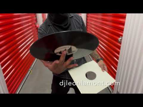 How To Handle Vinyl Records