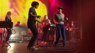 Belle and Sebastian - Sukie in the Graveyard (LIVE)