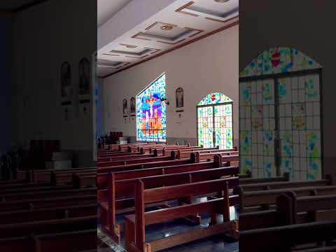 Entramos na igreja de São Sebastião em Senador Amaral MG ￼