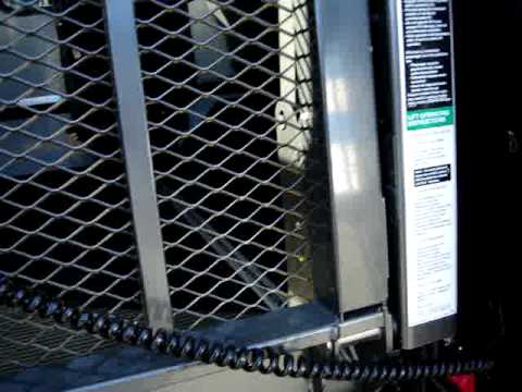 Northwest Bus Sales - 2006 Elkhart 20 Passenger Shuttle w/ WC Lift For Sale - S07359