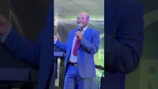 Download lagu Bishop SB zikhali intshumayelo enamandla Umoya ongcwele uyamshitsha Umuntu #viral #viralvideo mp3