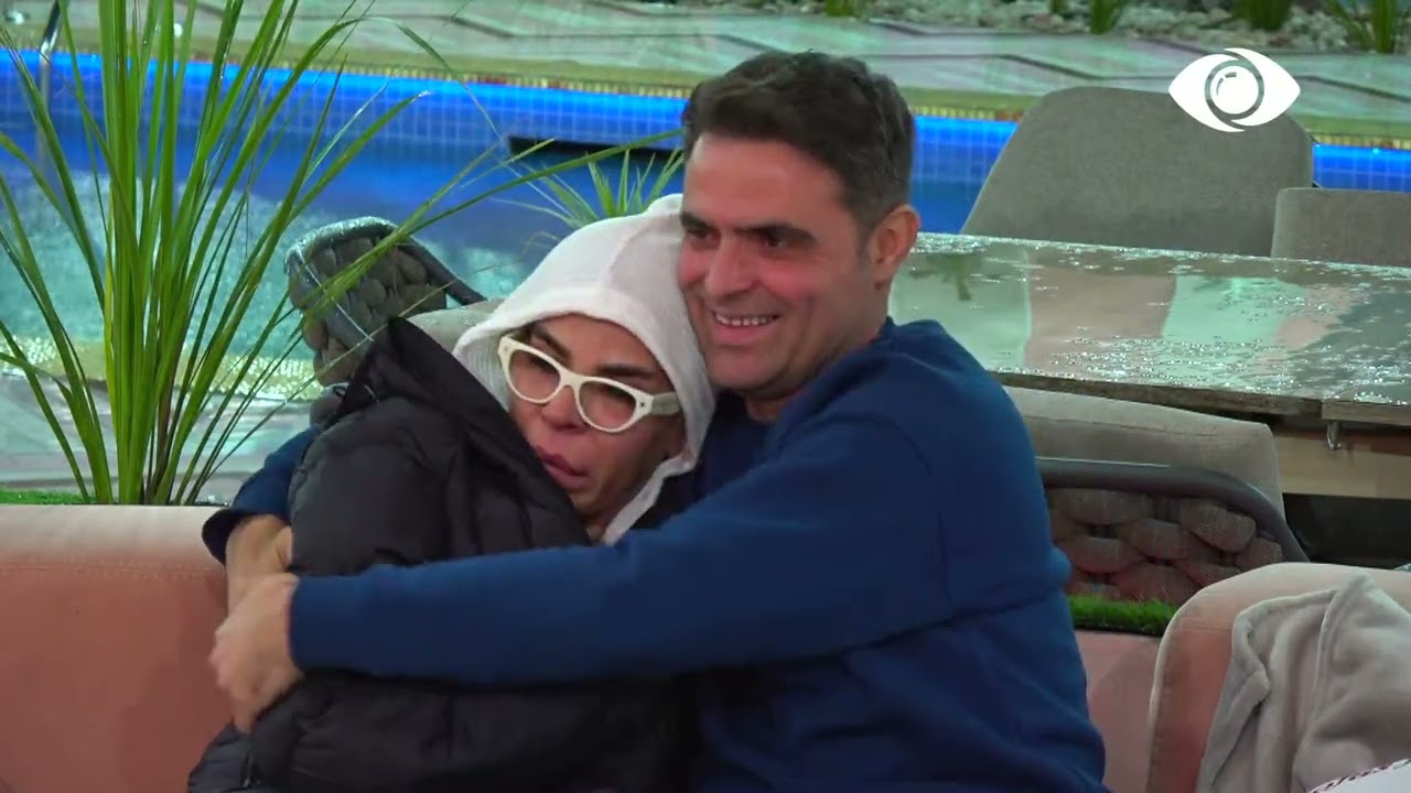 Valbona përlotet/ Armaldo e puth dhe përqafon