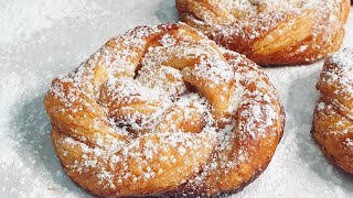 עוגיות קינמון מהירות וטעימות Quick cinnamon cookies מטבח בקלי קלות ליהי קרויץ (ליהי קרויץ - מטבח בקלי קלות) - התמונה מוצגת ישירות מתוך אתר האינטרנט יוטיוב. זכויות היוצרים בתמונה שייכות ליוצרה. קישור קרדיט למקור התוכן נמצא בתוך דף הסרטון