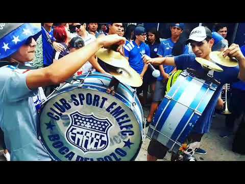 "BOCA DEL POZO PREVIAS EMELEC.  LA CALDERA STORE. ESTADIO CAPWELL" Barra: Boca del Pozo • Club: Emelec