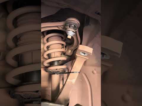 Mercedes-Benz C200 W205 - There is a lot of noise coming from the left front suspension??