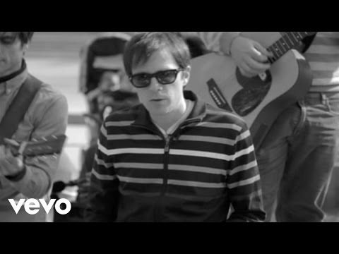 Weezer - Put Me Back Together (GO Show Extra)