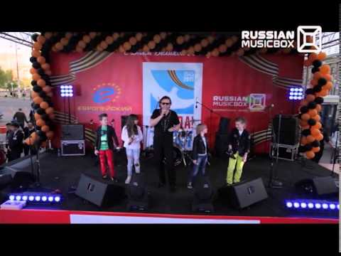 MUSICBOX TIME в ТРЦ Европейский 9 мая 2015 - Рома Жуков