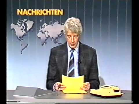 RUDI CARRELL/ RUDIS TAGESSHOW (15. 02 1987) AJATOLLAH CHOMENI-SKETCH / Schlüpfer-Wurf