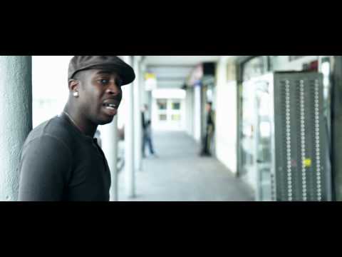 MALEKOUMSA - Pour Les Mamas CLIP OFFICIEL HD (300mo).mp4