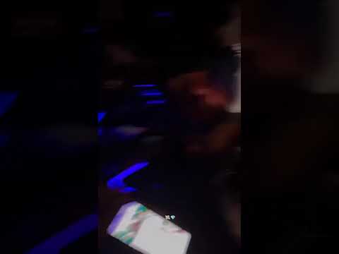 RochyRD Escuchando Burberry de Mike Towers y Ñengo🔊