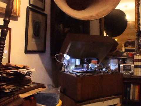 "Gang Way Film Selection " pts 1 & " Louis Levy & his Orch Col FB 1754