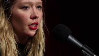 Julia Jacklin - Elizabeth