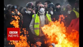 Fractured France: “there will be a civil war” - BBC News