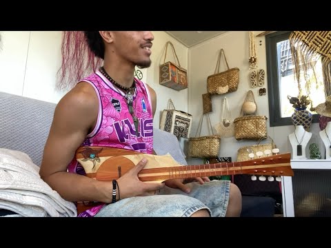 How to play a Cook Island Ukulele (From the beginning)