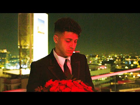Ayoub -  Attention (Official Video)