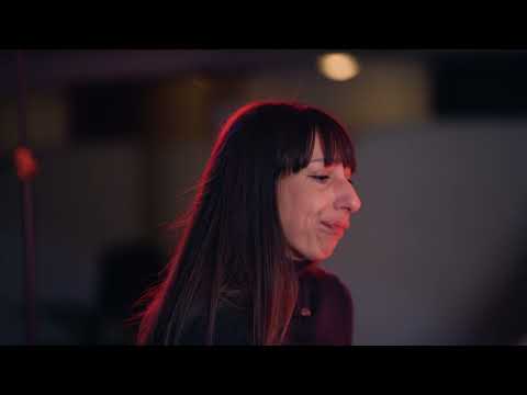 Escena Viva - Maricel Alvarez y el cuerpo samurai en escena