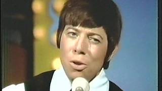 Bobby Goldsboro &quot;Muddy Mississippi Line&quot;, Live on &quot;Del Reeves&#39; Country Carnival&quot;