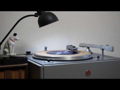 Nitwit Serenade / Benny Goodman and his Music Hall Orchestra