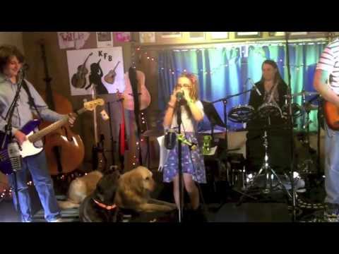 Koeber Family Band Jams with their Dog - A Howl of a Good Time!
