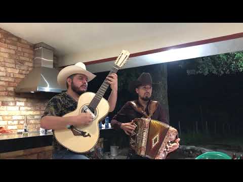 Lalo Mora Jr y Alfredo Cantú - Prieta Linda