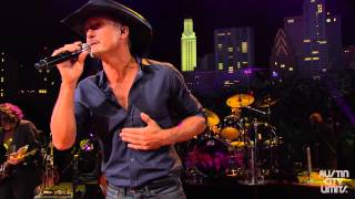 Tim McGraw Performs &#39;One of Those Nights&#39; on &#39;Austin City Limits&#39;