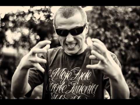 04. Rosiu - Pęknięte marzenia (prod. Dewu)