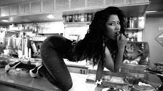 Nicki Minaj - Curious George