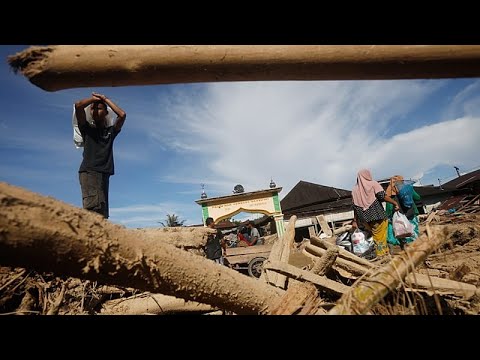 Indonesien: Zahl der Todesopfer nach Fluten steigt auf 702, Einsatzkräfte intensivieren Suche