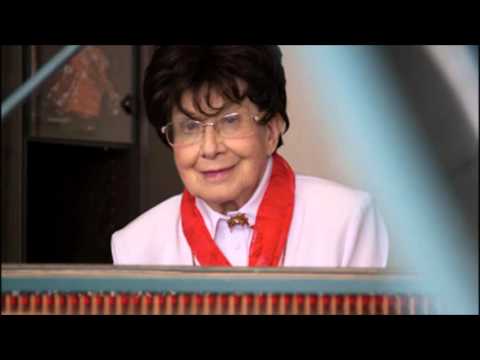 Zuzana Ruzichova plays D. Scarlatti. Sonata K.545 (L.500) in B flat major (1965, from LP)