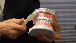 How to Brush Your Teeth With Gum Recession