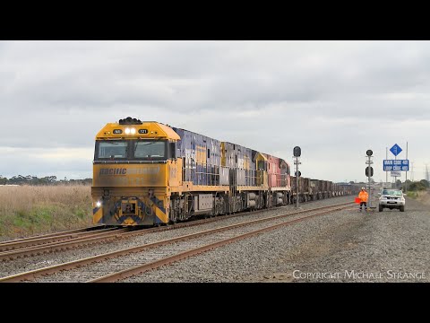 4PM4 Pacific National Steel Train With Bluescope Containers (3/7/2022) - PoathTV Australian Railways