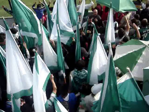 "Yo te sigo a todas partes..." Barra: La Banda 100% Caballito • Club: Ferro Carril Oeste