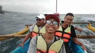 preview picture of video 'Menikmati indahnya naik perahu di Pantai Baron, Gunung Kidul'