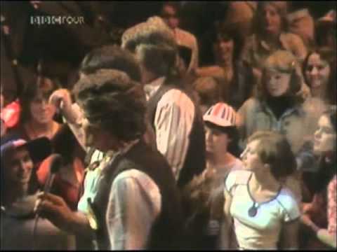 The Wurzels 'Farmer Bill's Cowman'  on  'Top Of The Pops' June 7th 1977