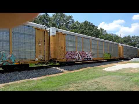 frendly crew Auto racks southbound through Abbeville to Atlanta.