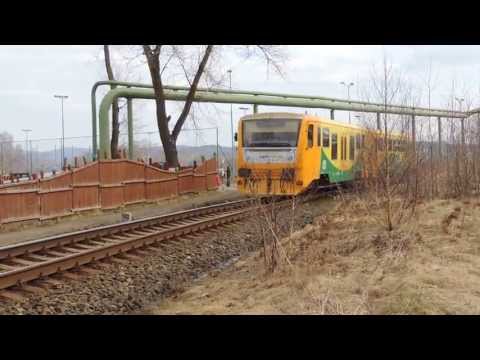 Průjezd ČD 814 163-2 na Os 6610 Horním Růžodolem