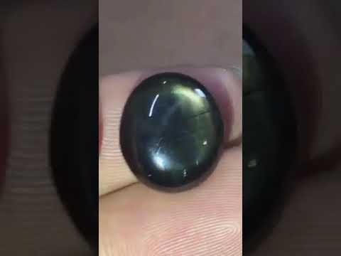 Bangsing Kresnadana / Blue Star Sapphire, W 15,70 carat, Natural 12 ster.