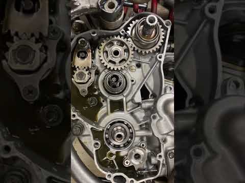 2001 RM 250 Crankshaft Seal Installation Direction