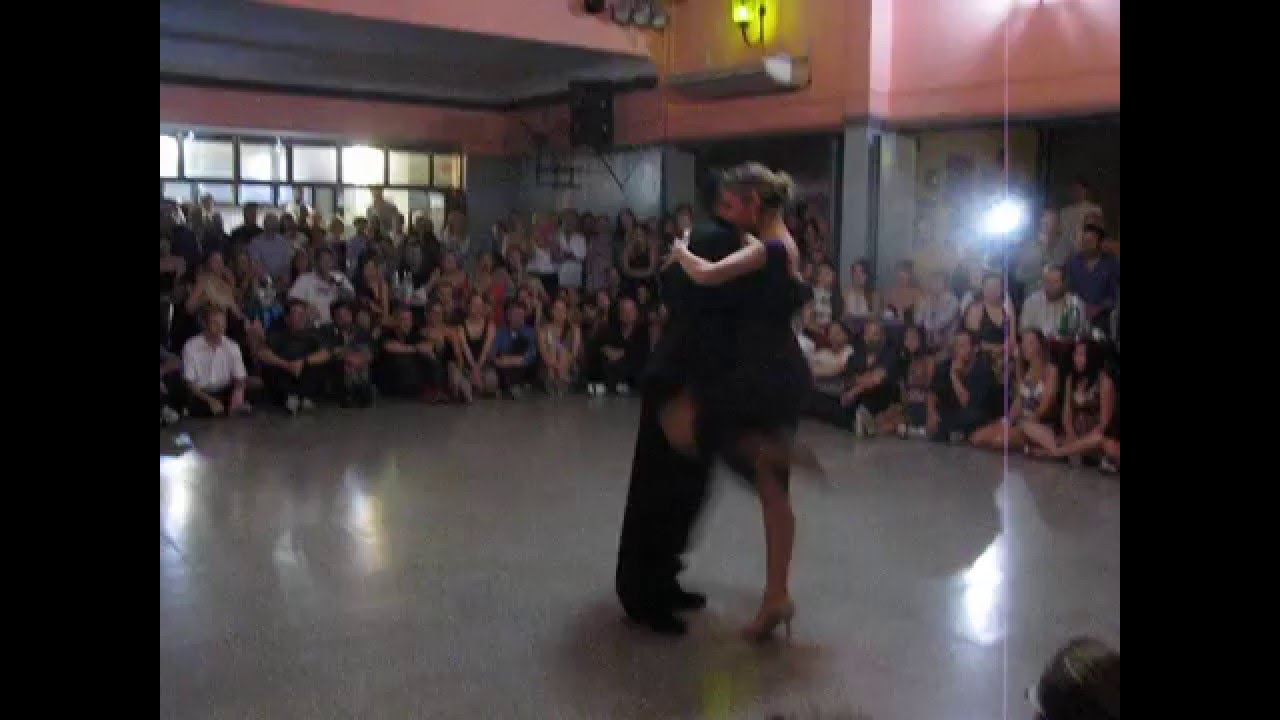 NOELIA HURTADO y CARLOS ESPINOZA en Viva La Pepa Milonga (3/5)