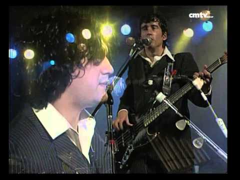 Los Gardelitos video Nadie cree en mi cancin - Baradero Rock 2006