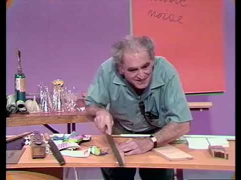 Lesson 32 - Sound Waves and Sources of Sound ( Julius Sumner Miller / Demos in Physics )