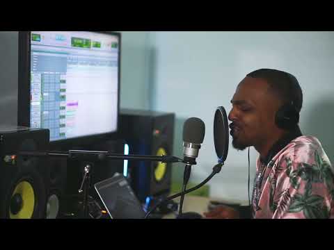 Akafrank - Frankie Wally (Studio Flow Season 1 Episode 3 )