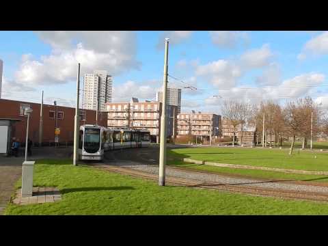 RET Alstom Citadis tram 2153 bij eindpunt De Esch Rotterdam