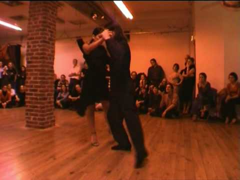  Javier Rodriguez  and  Geraldine Rojas  are  dancing  to  the  tango  "  Los Mareados  "