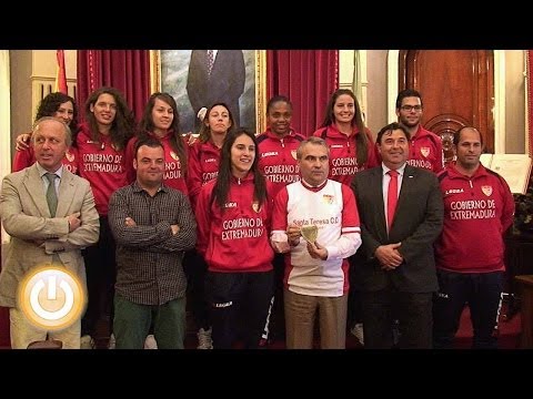 Las chicas del Santa Teresa campeonas de Segunda División- Badajoz Online Tv